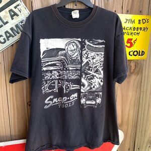 Vintage Y2K Snap On Tools Big graphic black and white t shirt Size XL